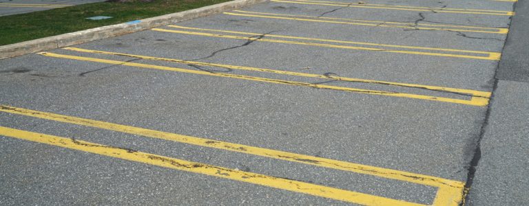 Old,Outdoor,Empty,Parking,Lots,Outside,Shopping,Mall